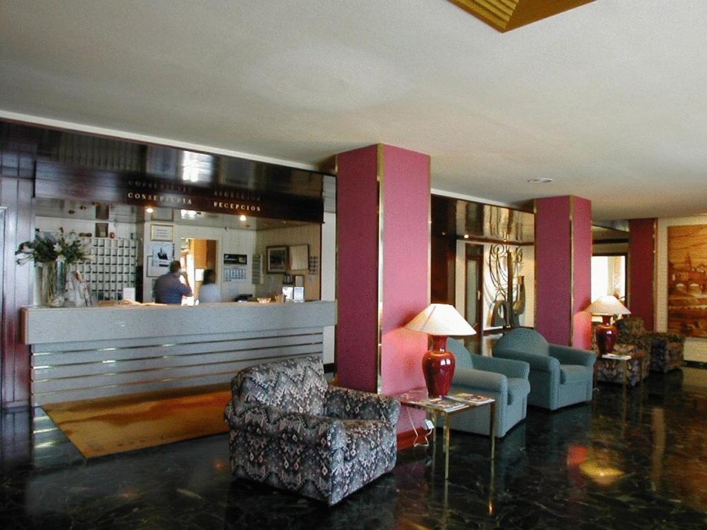 Hotel Rey Sancho Ramirez Somontano Sl บาร์บัสโตร ภายนอก รูปภาพ