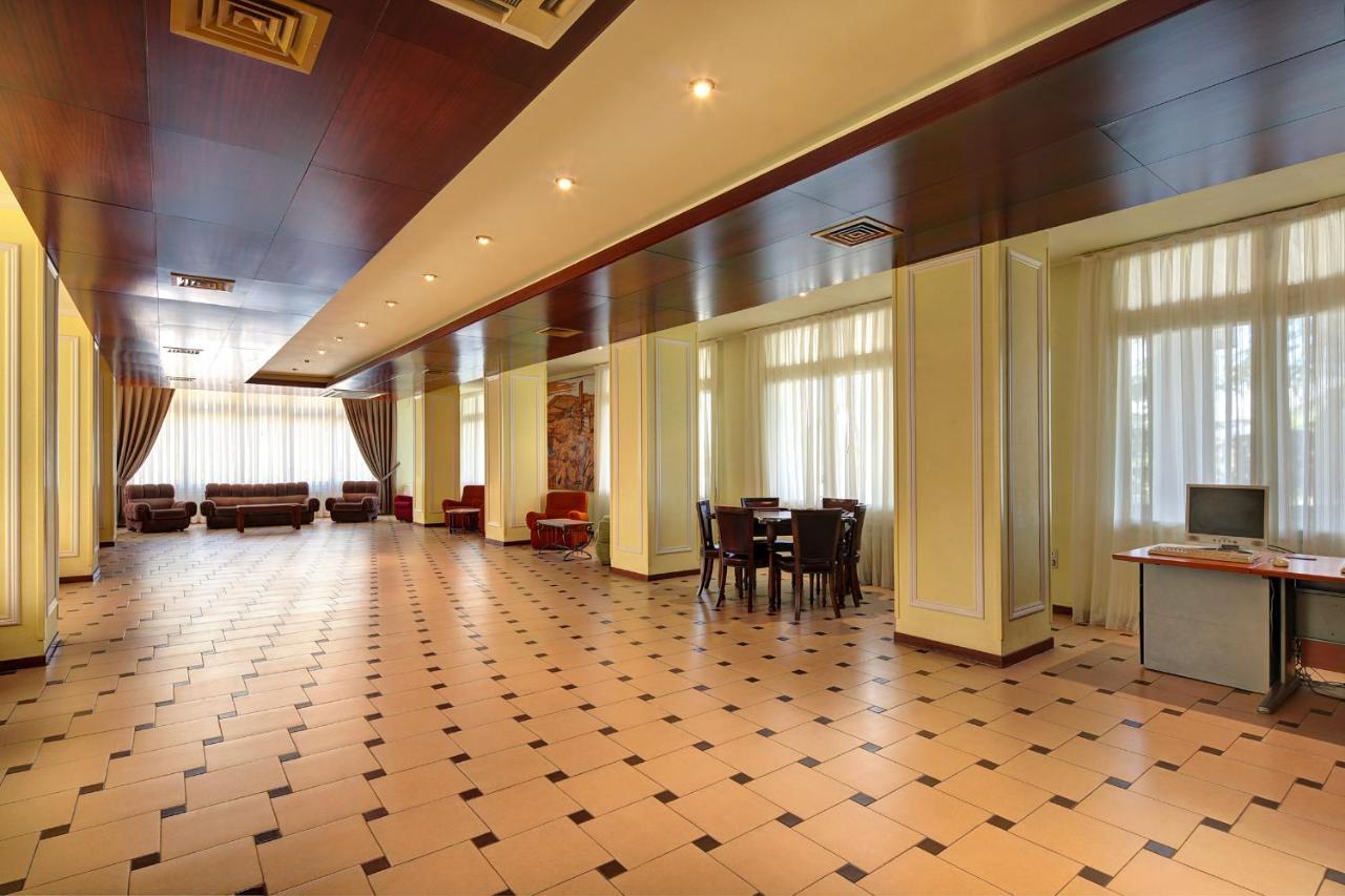 Hotel Rey Sancho Ramirez Somontano Sl บาร์บัสโตร ภายนอก รูปภาพ