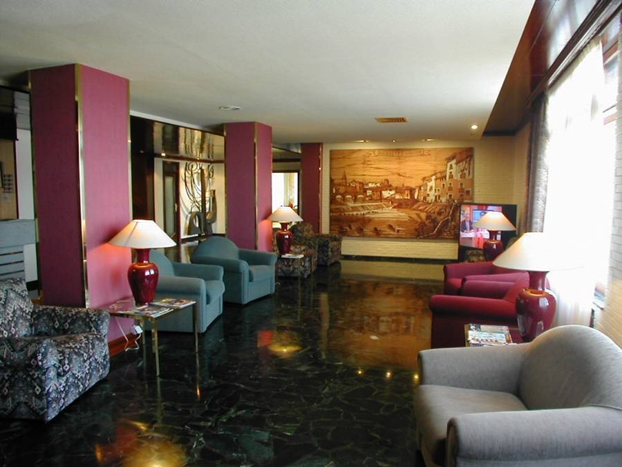 Hotel Rey Sancho Ramirez Somontano Sl บาร์บัสโตร ภายใน รูปภาพ